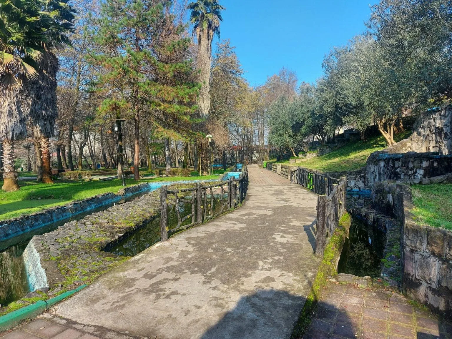 541247 1561349 بوستان کشاورز 1536x1152 1