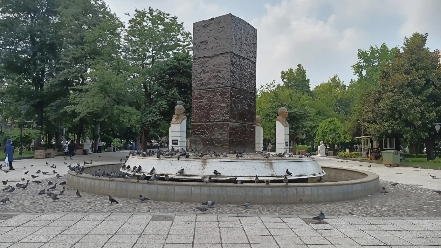 Sabzeh Meydan Rasht edited 1536x864 1
