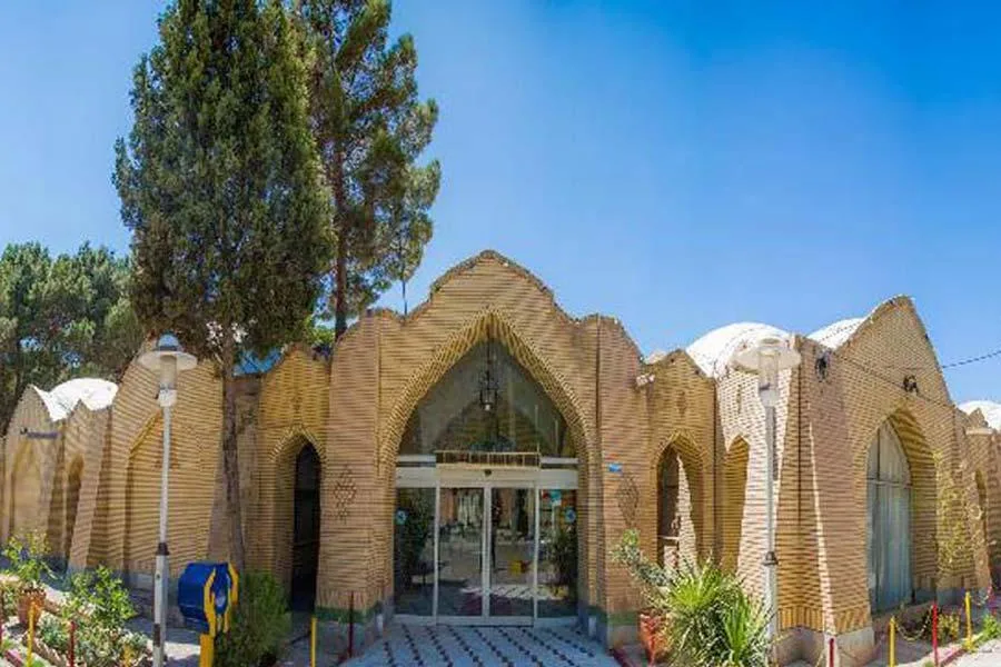 17230 32780 هتل جهانگردی دامغان